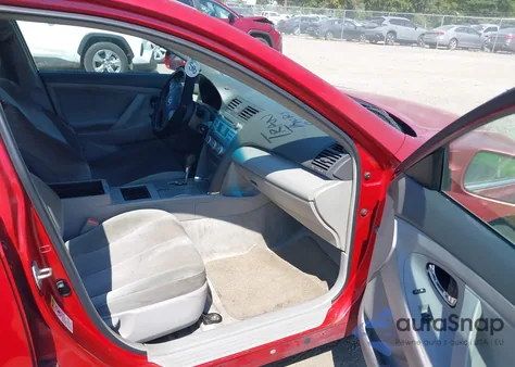 2011 Toyota Camry Le z USA, uszkodzony, nr VIN 4T1BF3EK9BU191041